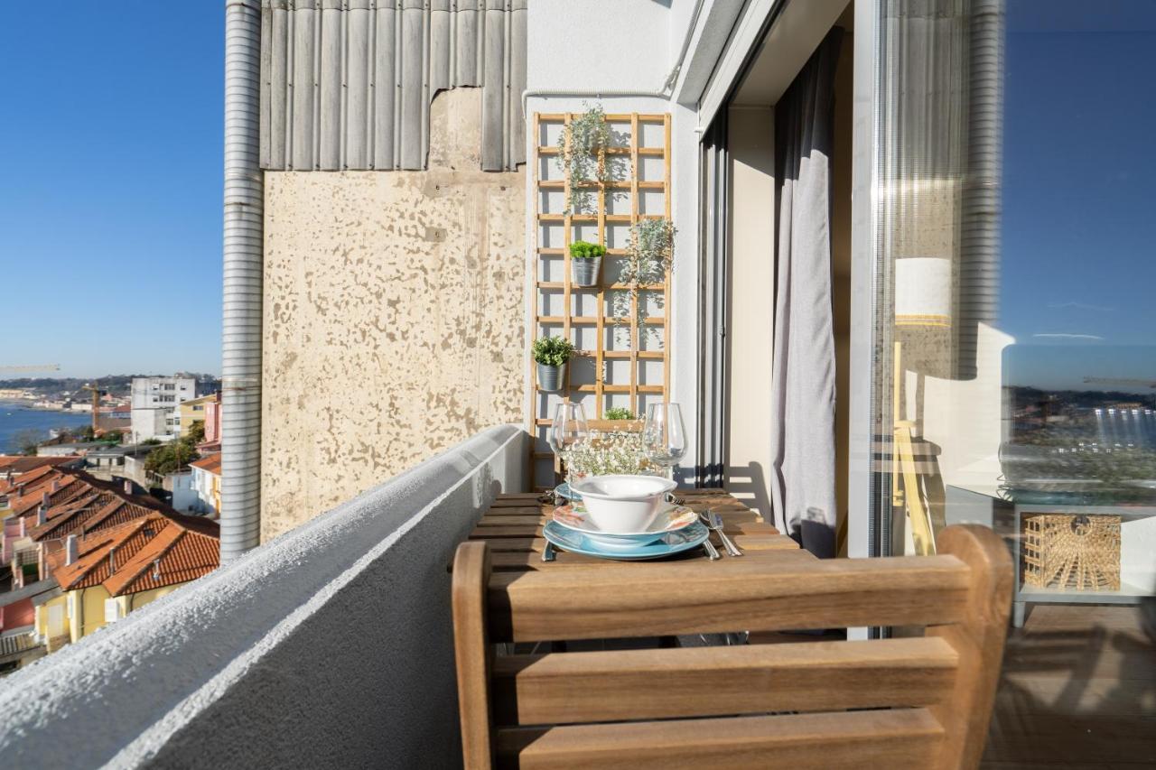 ヴィラ・ノヴァ・デ・ガイアGaya Avenue Flats - Elegant Contemporary Flats With Balconyアパートメント エクステリア 写真